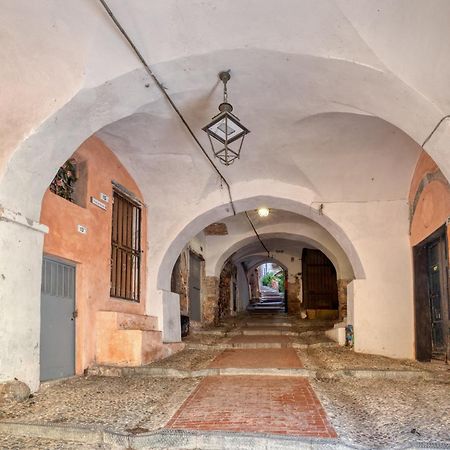 Mini Accommodation In Sanremo Liguria Exterior photo