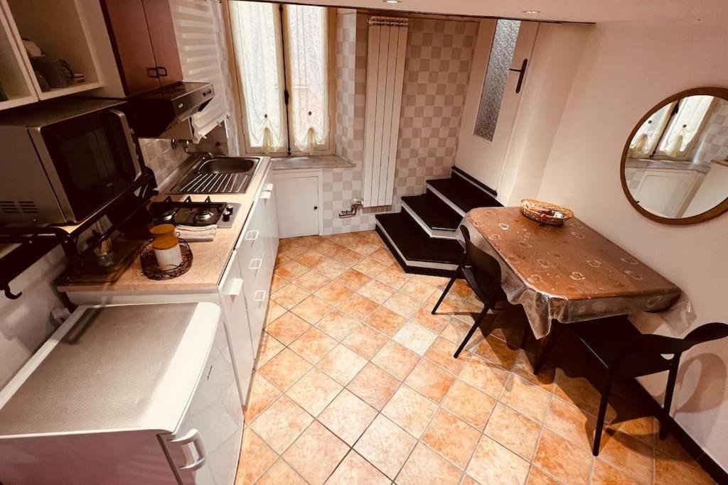 Mini Accommodation In Sanremo Liguria Exterior photo