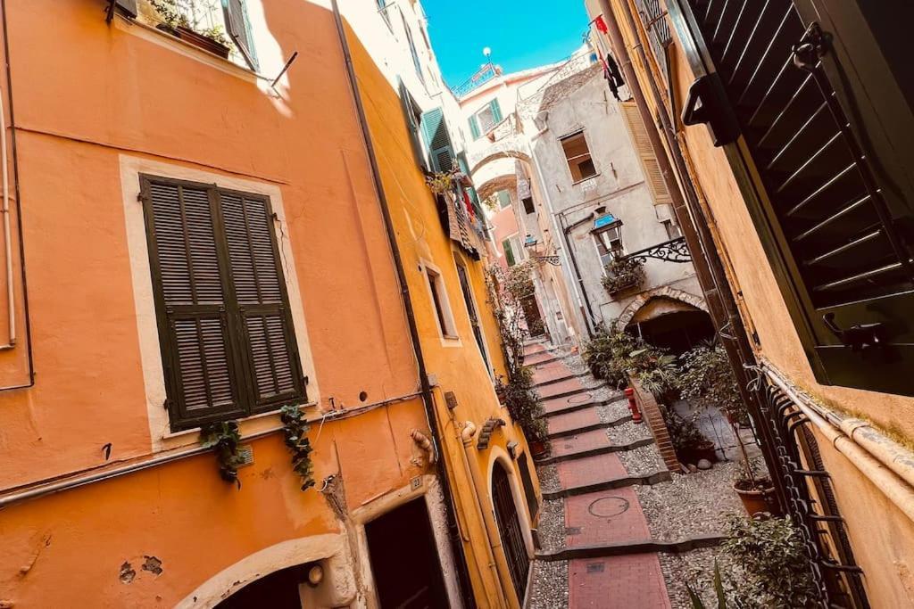 Mini Accommodation In Sanremo Liguria Exterior photo