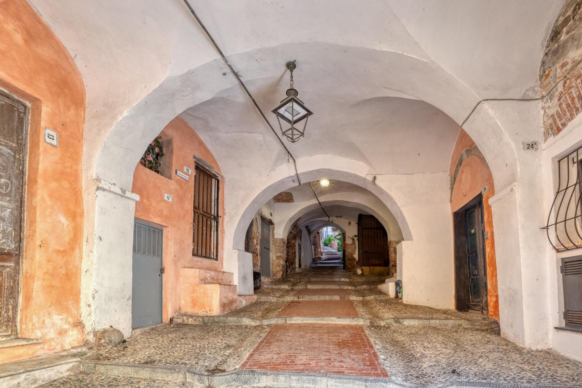 Mini Accommodation In Sanremo Liguria Exterior photo
